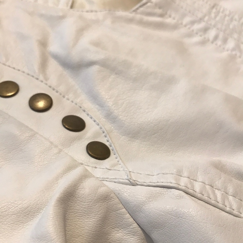 White jacket - Picture 2 of 4